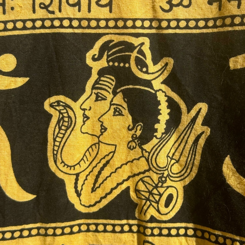 Cotton Indian printed long shirt in blacks and gold